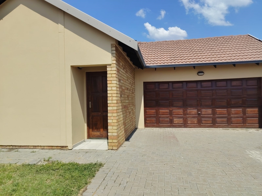 3 Bedroom Property for Sale in Waterkloof A H North West
